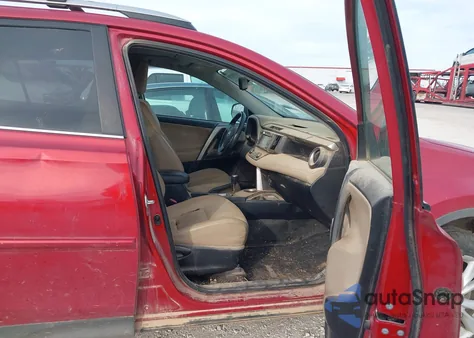 2015 Toyota Rav4 Limited z USA, uszkodzony, nr VIN 2T3YFREV8FW194713